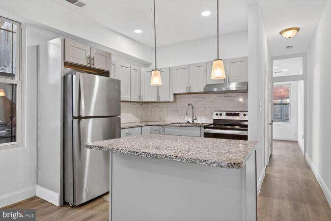 Foto del edificio - 2409 18th St NW