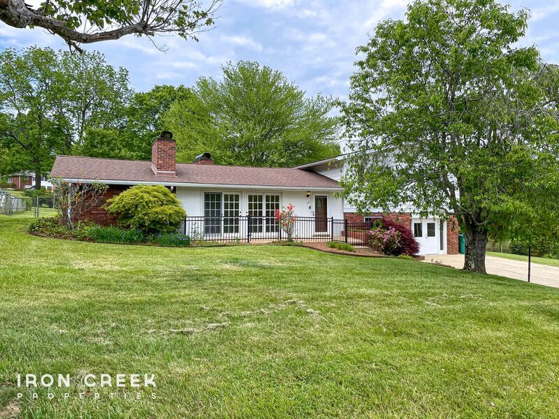 Foto principal - 28 Green Valley Rd