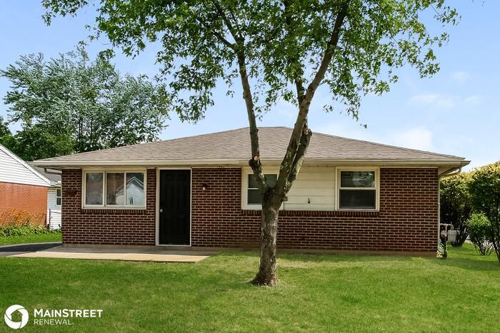 Primary Photo - 565 CEDARWOOD RD, COLUMBUS, OH 43207