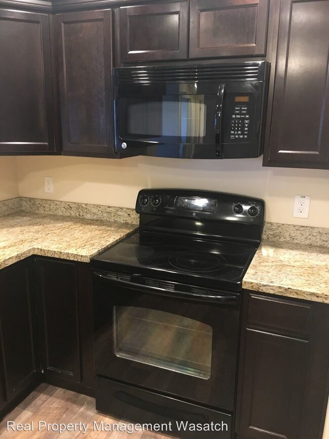 Foto del edificio - 6941 Village River Ln