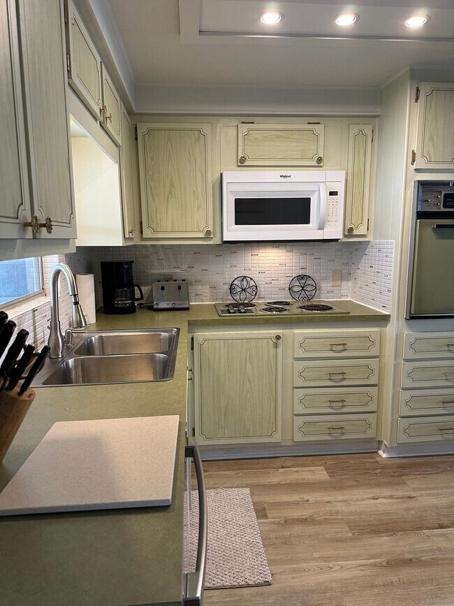 Foto del edificio - Near the beaches, Beautifully Furnished 2 ...