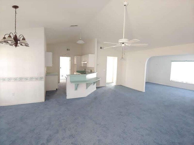 Building Photo - 6589 SW 86th Pl