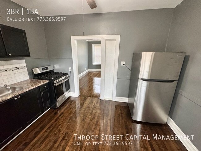 Building Photo - Spacious 3Bed 1Bath in Lawndale