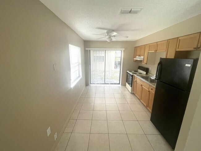 Building Photo - NEW PORT RICHEY 2/1 CORNER UNIT