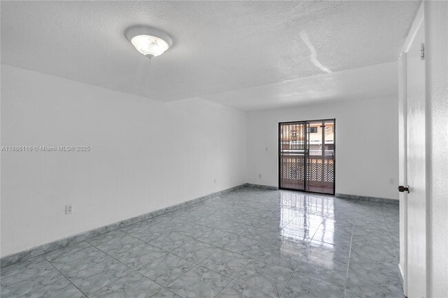 Building Photo - 2261 W 53rd St