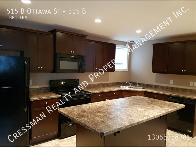 Building Photo - 1 Bed, 1 bath Basement suite located in Ch...