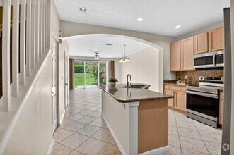 Building Photo - 8020 Briantea Dr