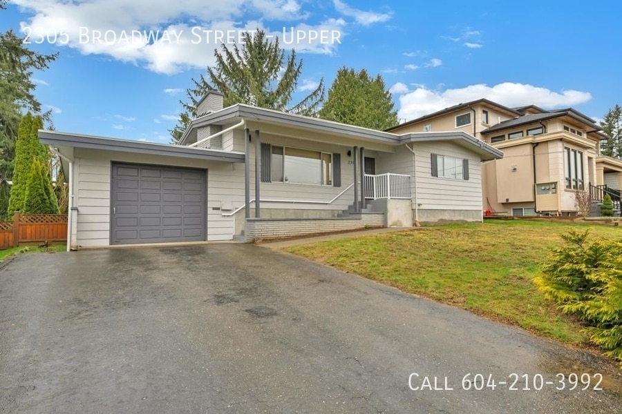 Primary Photo - Upper Home with Large Yard
