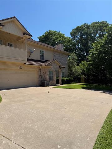 Foto del edificio - 2108 Lakeforest Dr