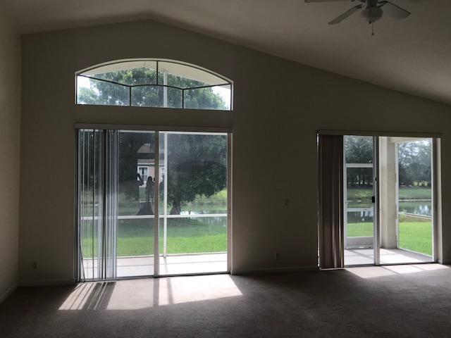Building Photo - 552 Calamondin Way SW