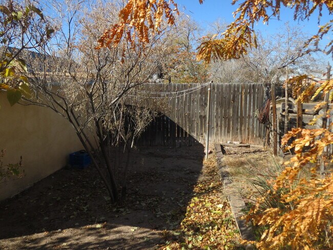 Foto del edificio - 517 Odelia Rd NE
