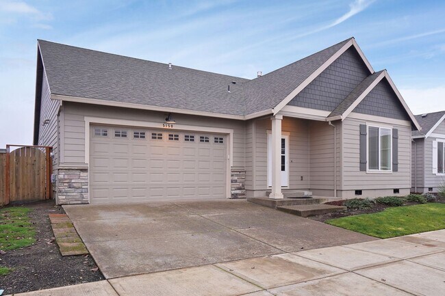 Foto del edificio - Polished single-level 3 bed, 2 bath home in NE Salem!