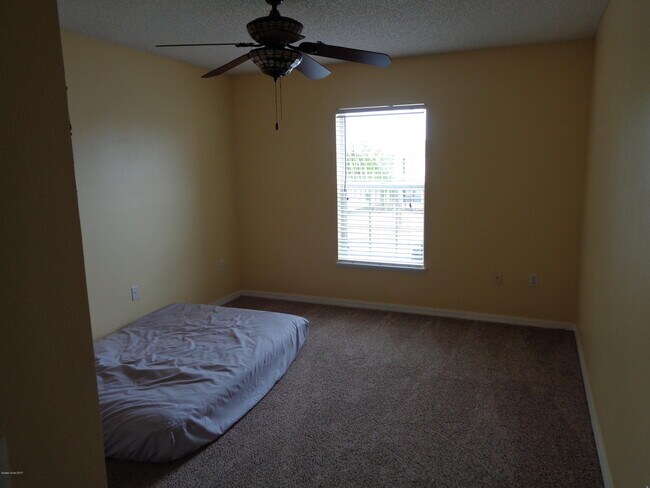 Foto del edificio - 1677 Sawgrass Dr SW