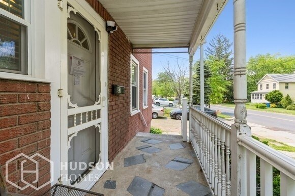 Building Photo - NOW AVAILABLE!  - 83 Essex Ave, Metuchen, ...