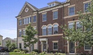 Building Photo - 20649 Duxbury Terrace