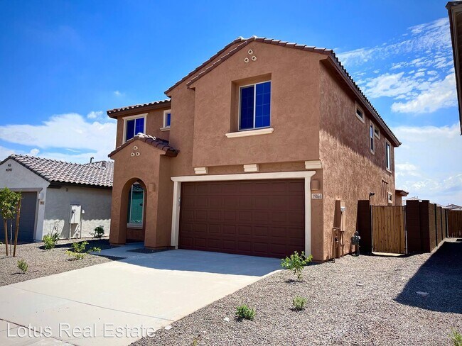 Building Photo - 4 br, 3.5 bath House - 19861 W Badgett Ln.