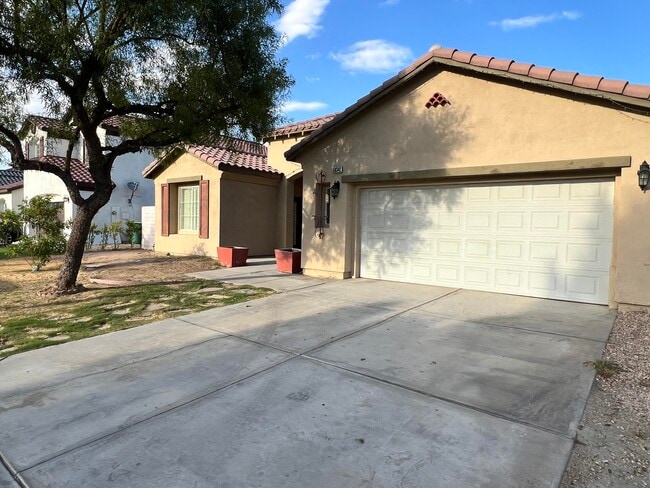 Building Photo - 50342 San Capistrano Dr