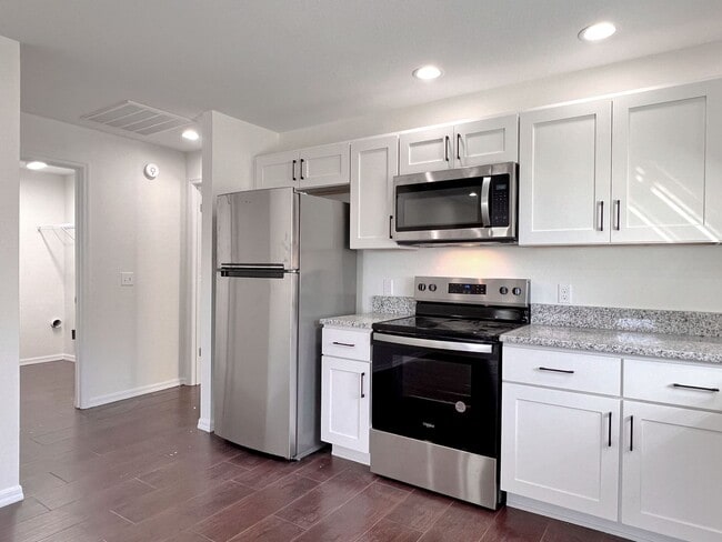 Building Photo - Beautiful Three-bedroom Corner Lot Home