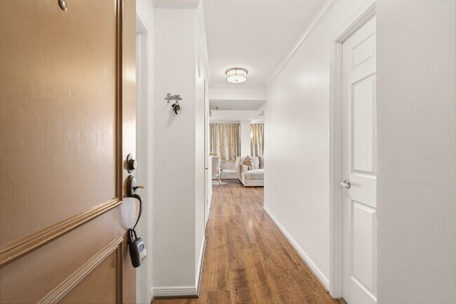 Foto del edificio - 3525 Sage Rd