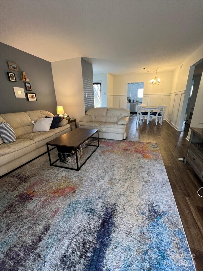 2800 Heathstead Place Unit E, Charlotte, NC 28210 Condo for Rent in