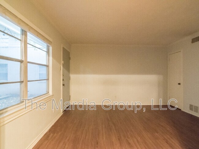 Foto del edificio - 4311 Cole Ave