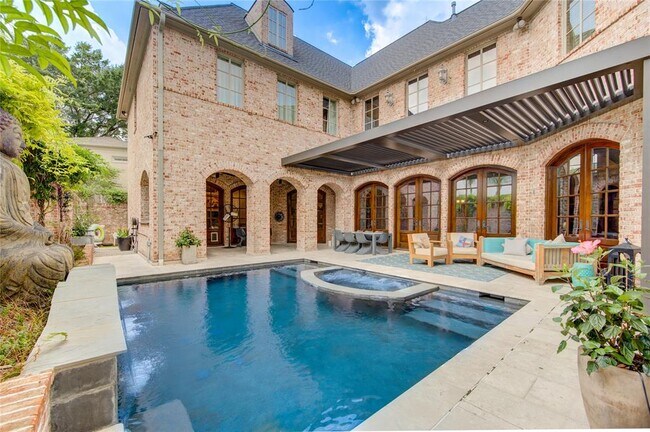 Foto del edificio - 5110 W Oak Mews