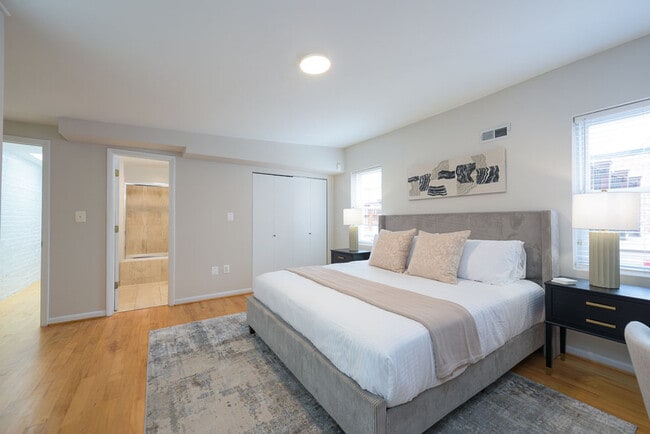 Foto del edificio - 1125 D St NE