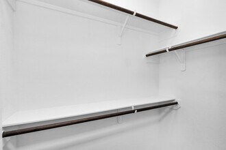 Building Photo - 16706 E Hammon