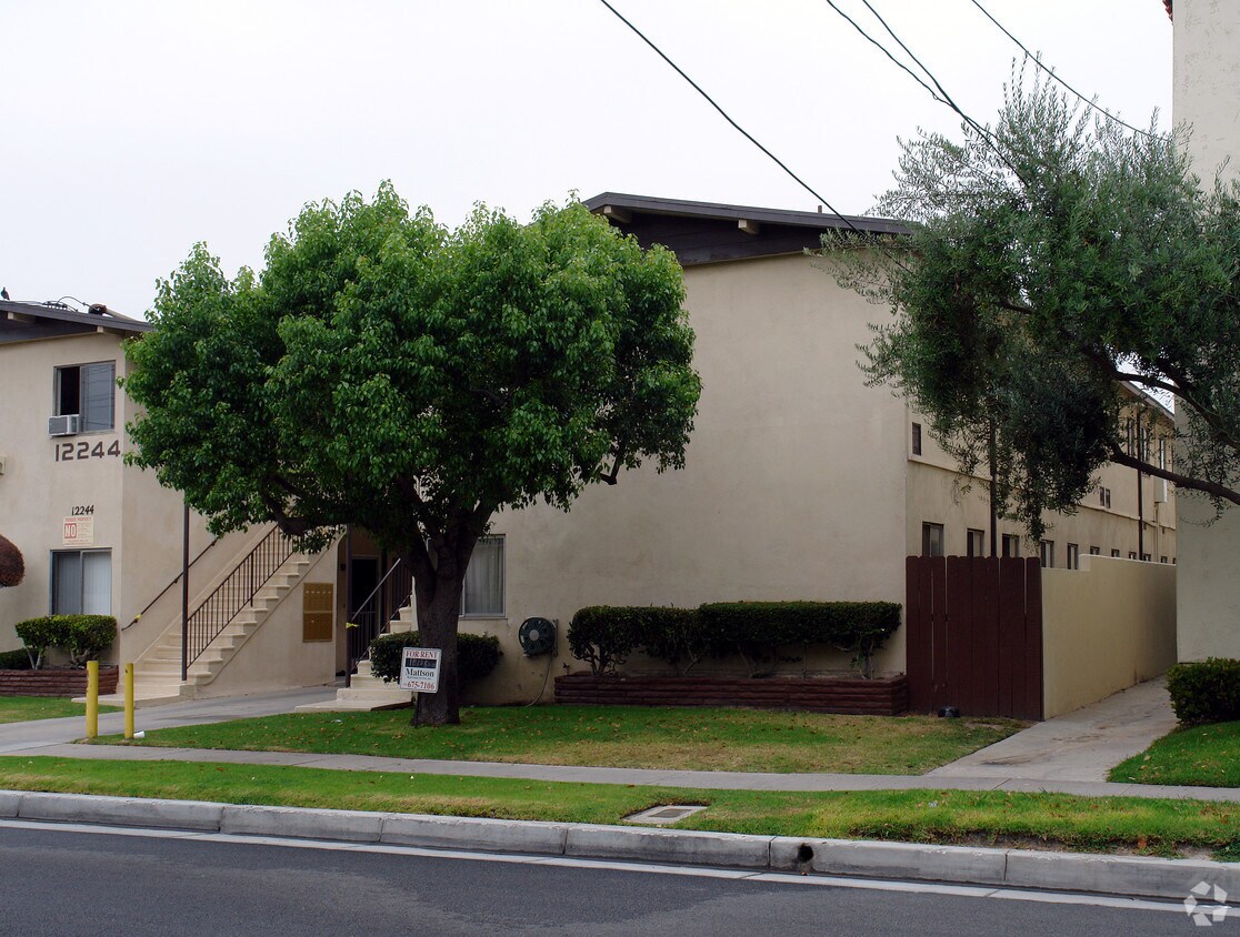 Building Photo - 12250 Grevillea Ave