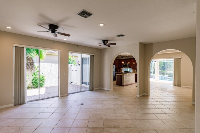 Building Photo - 7596 Key Deer Ct