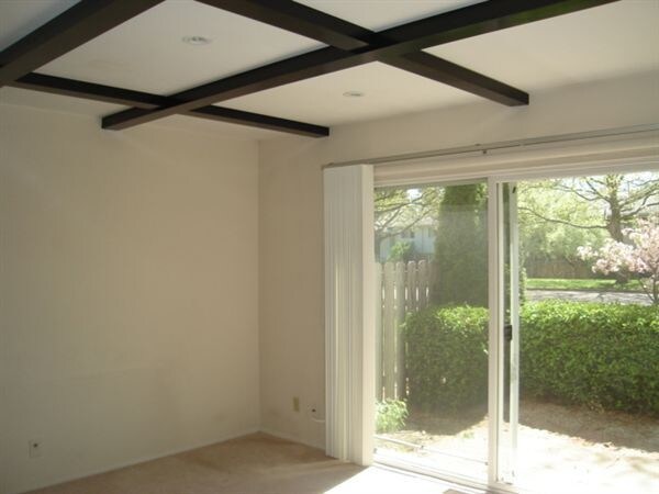 Foto del edificio - 3424 Kenbrooke Ct