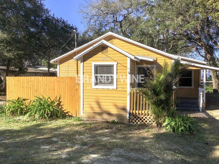 Lovely 4BR!! Apply to this home today! House Rental in Tampa, FL