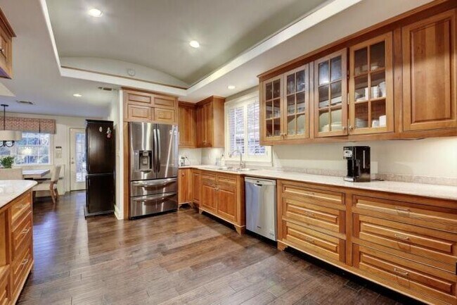 Foto del edificio - 6 bedroom in Austin TX 78746