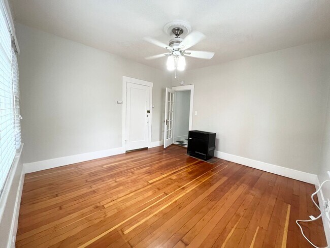 Foto del edificio - 827 24th St