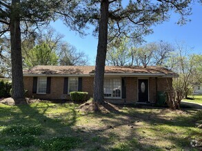 Building Photo - 4524 Narrow Lane Rd