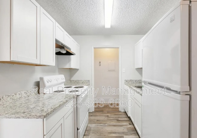 Building Photo - 1005 Shilo St