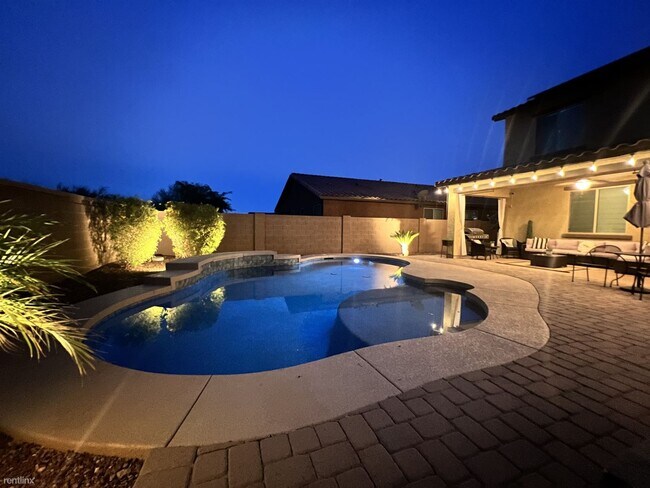 Foto del edificio - 3 br, 2.5 bath House - 26829 North 99th Drive