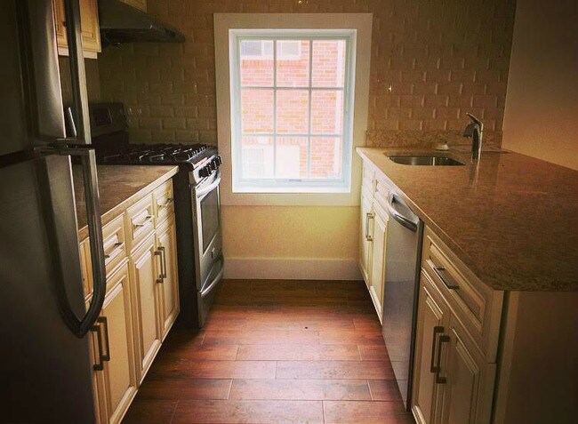 Foto del edificio - 2111 74th St