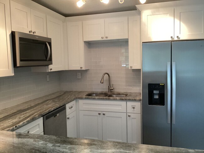 Building Photo - Ocoee four bedroom