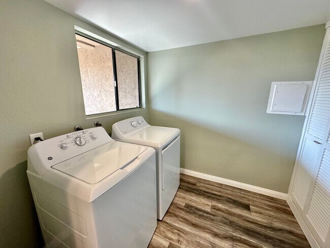 Foto del edificio - Stunning Upgraded Townhome in Rancho Berna...