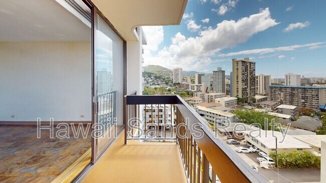 Foto del edificio - 1560 Thurston Ave