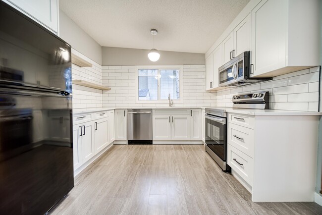 Building Photo - 5808 Dalridge Hill NW