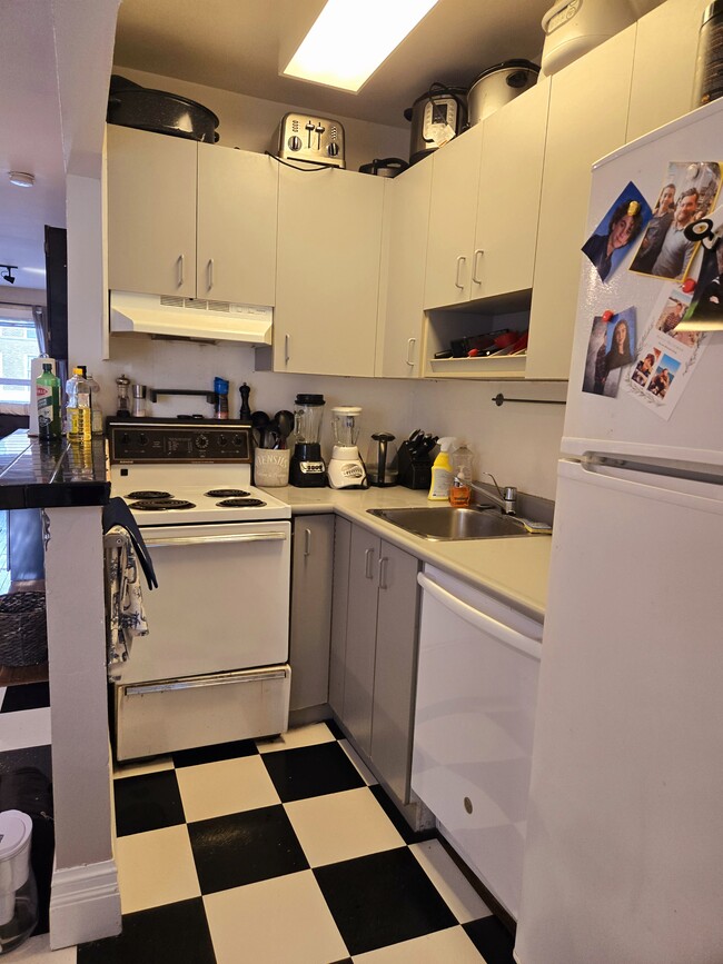 Photo du bâtiment - 184 Broadway Av