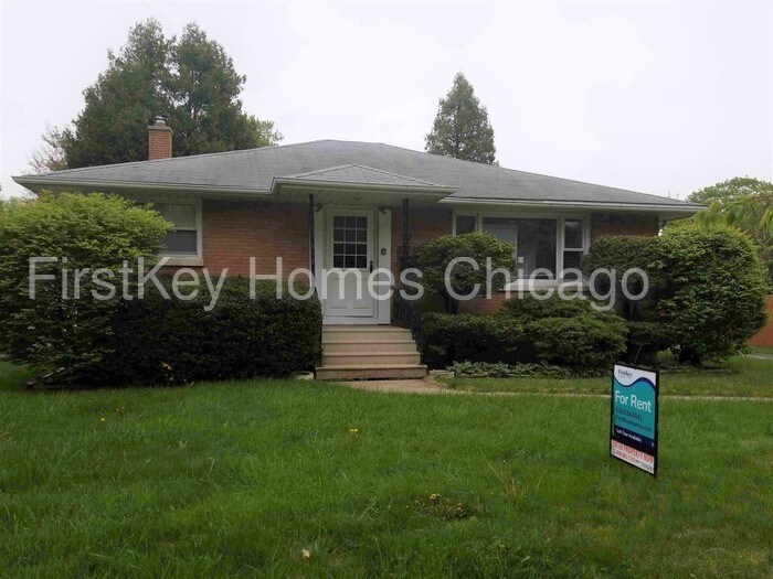 Primary Photo - 665 Fulton Ave