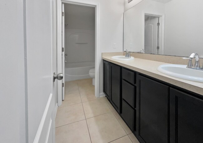 Building Photo - 15713 Lexington Park Blvd