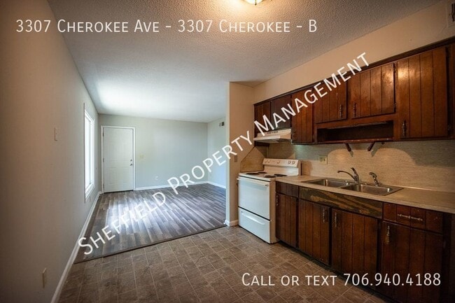 Building Photo - Beautiful home available today!