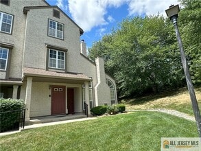 Building Photo - 2303 Commons at Kingswood Dr