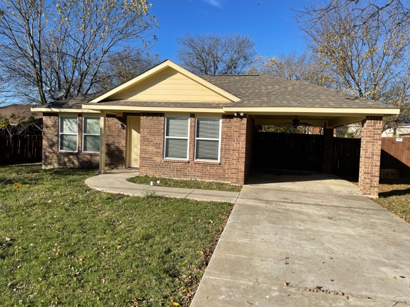 Foto principal - 106 W Adair St