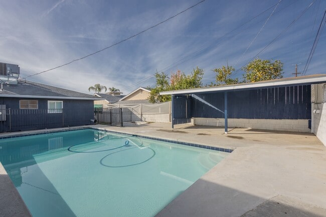 Foto del edificio - 1312 Telegraph Ave