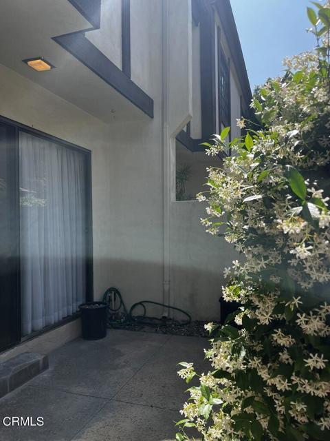 Building Photo - 1122 Campbell St